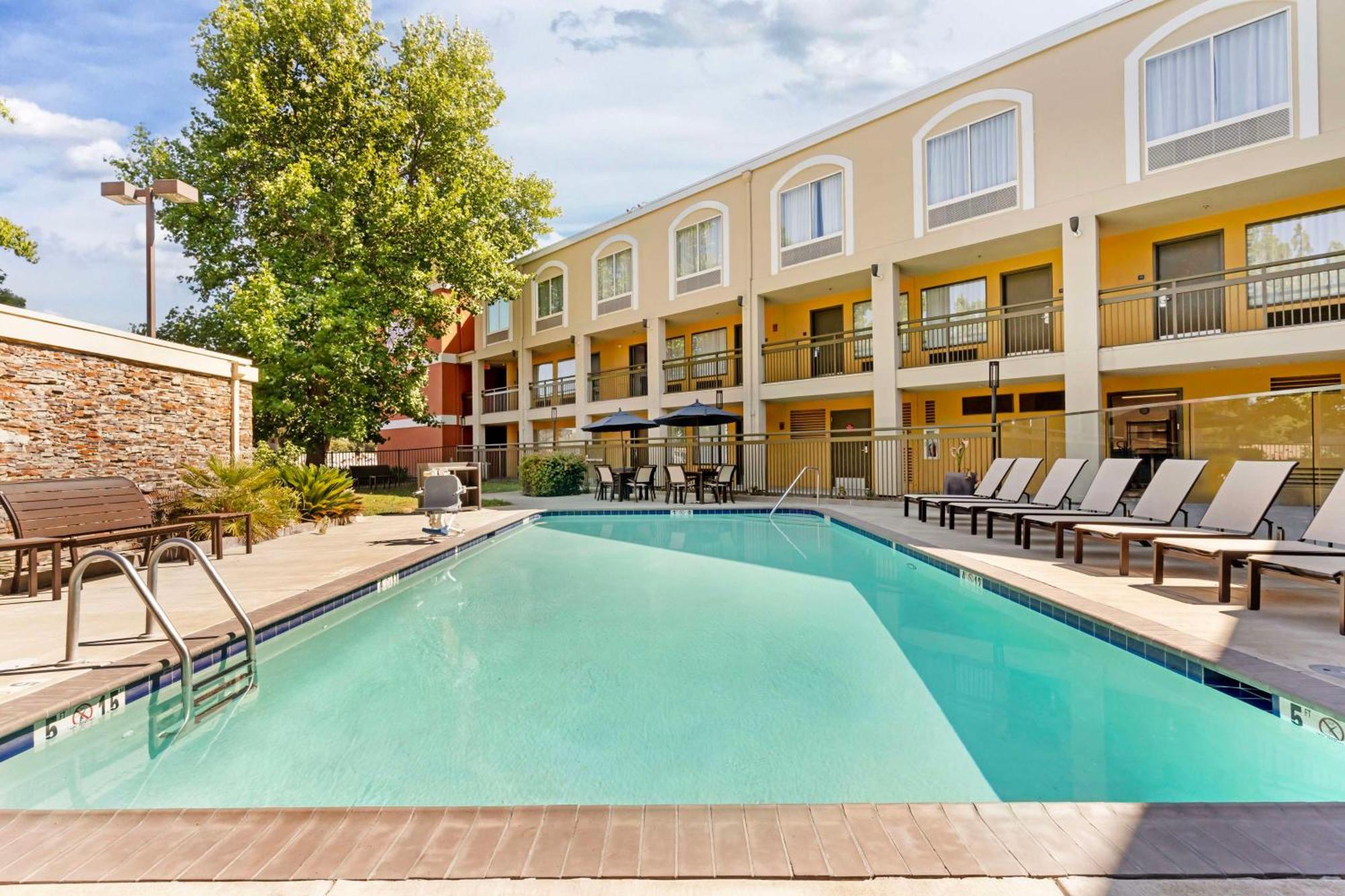 Best Western Plus Rancho Cordova Inn Luaran gambar